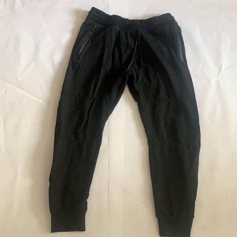 SWEATPANTS